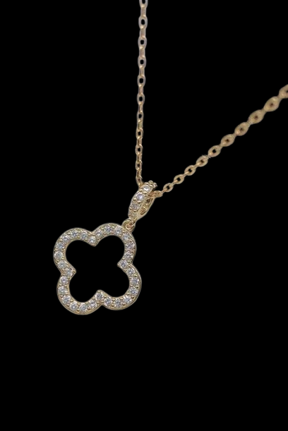 Pink Clover Shape Necklace